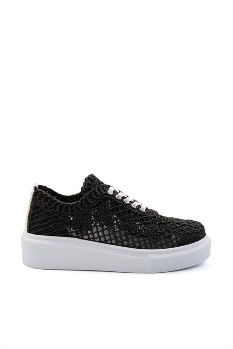 Siyah Hakiki Deri Kadın Sneaker K01303018716