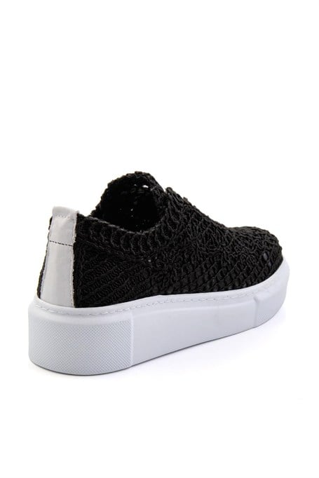 Siyah Hakiki Deri Kadın Sneaker K01303018716