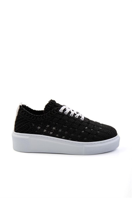 Siyah Hakiki Deri Kadın Sneaker K01303018616