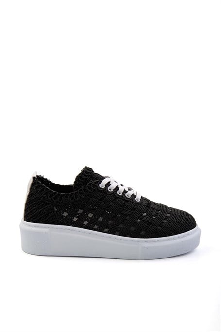 Siyah Hakiki Deri Kadın Sneaker K01303018616