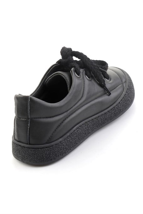 Siyah Hakiki Deri Kadın Sneaker K01331780903