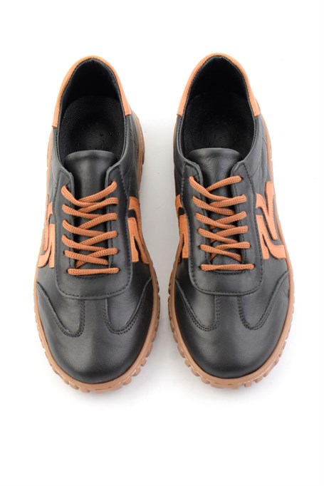 Siyah Hakiki Deri Kadın Sneaker K01753005703
