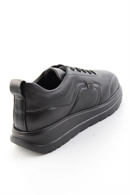 Siyah Hakiki Deri Kadın Sneaker K01753000403