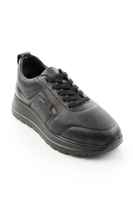 Siyah Hakiki Deri Kadın Sneaker K01753000403