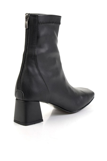 Siyah  Kadın Bot & Bootie K02606000709