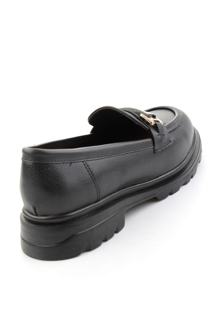 Siyah  Kadın Loafer Ayakkabı K01179828109