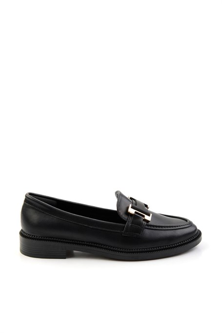Siyah  Kadın Loafer Ayakkabı K01216100009