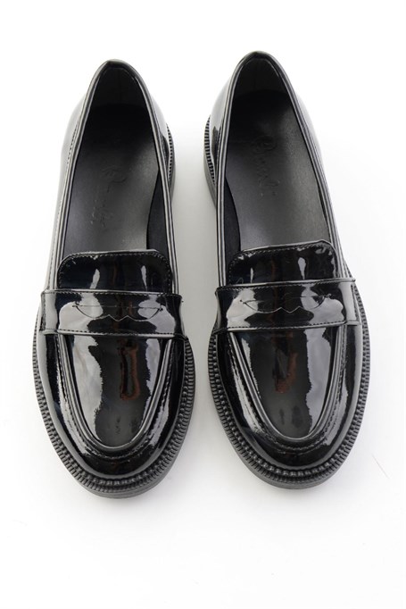 Siyah  Kadın Loafer Ayakkabı K01216100198