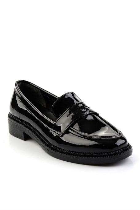 Siyah  Kadın Loafer Ayakkabı K01216100198