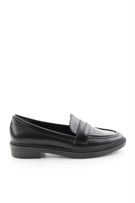 Siyah  Kadın Loafer Ayakkabı K01216100109