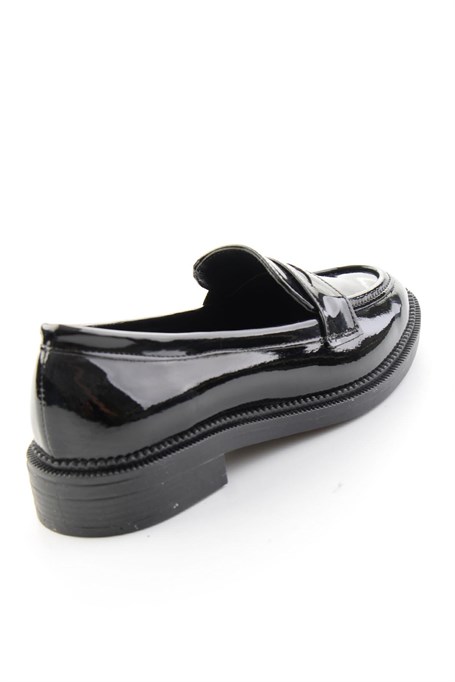 Siyah  Kadın Loafer Ayakkabı K01216100198
