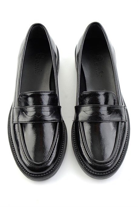 Siyah  Kadın Loafer Ayakkabı K01216100142