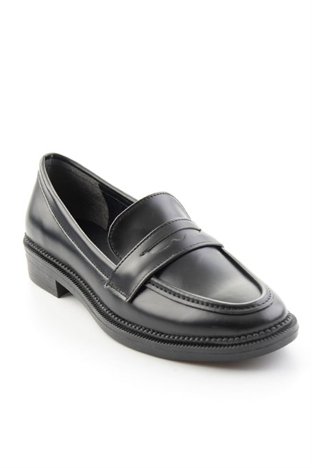 Siyah  Kadın Loafer Ayakkabı K01216100109