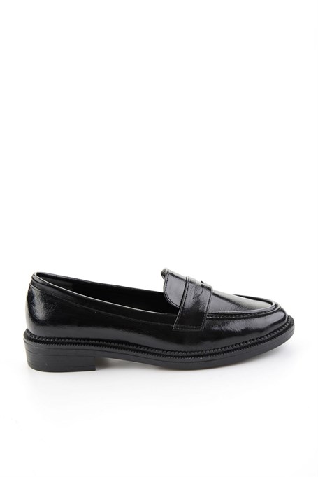 Siyah  Kadın Loafer Ayakkabı K01216100142