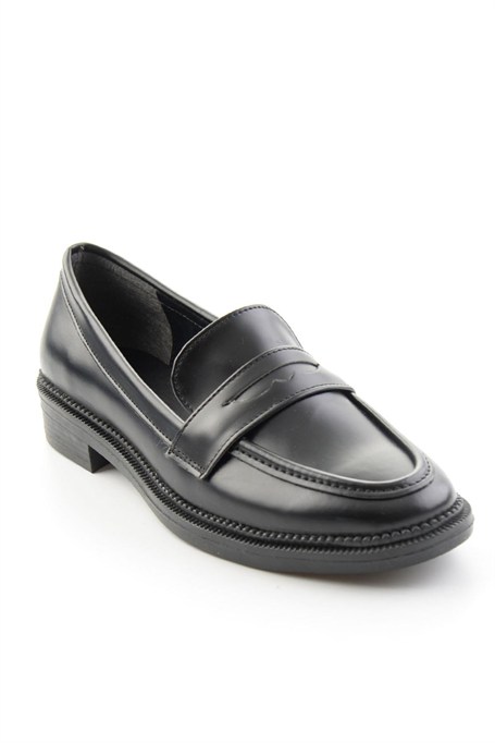 Siyah  Kadın Loafer Ayakkabı K01216100109