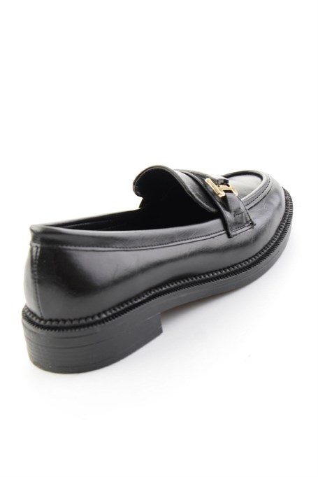 Siyah  Kadın Loafer Ayakkabı K01216100409
