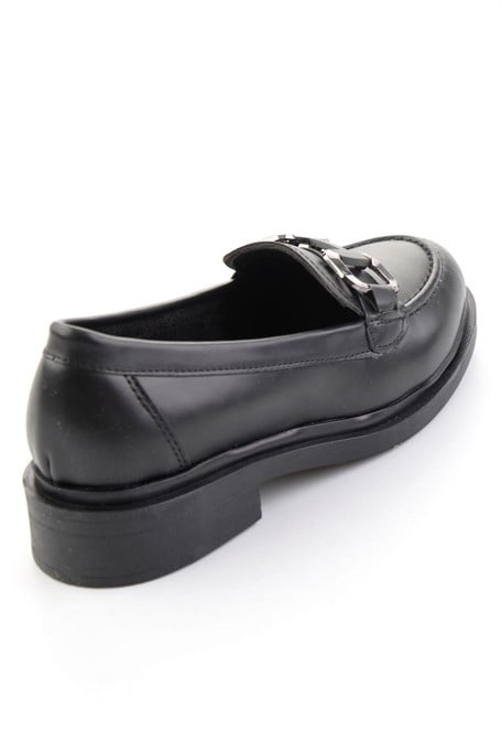 Siyah  Kadın Loafer Ayakkabı K01257068209