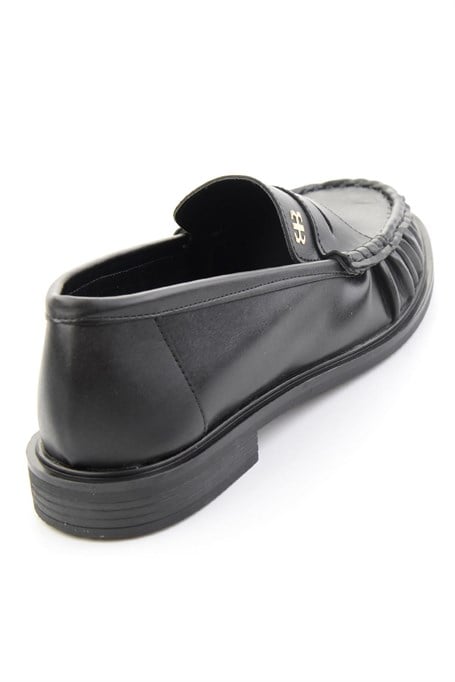 Siyah  Kadın Loafer Ayakkabı K01503728309