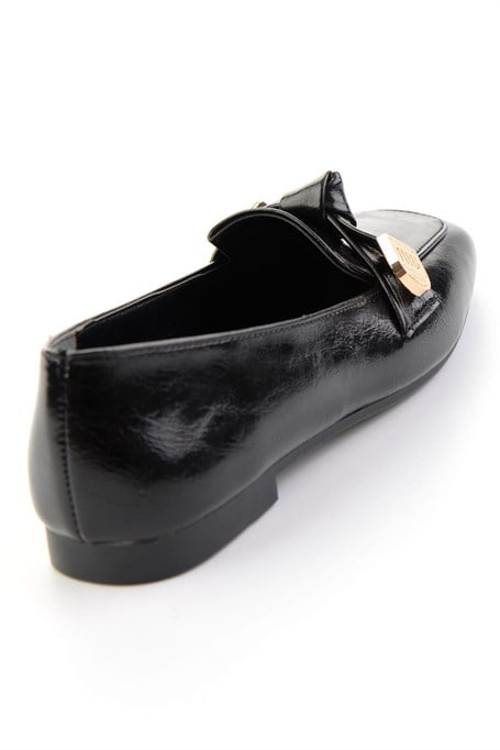 Siyah  Kadın Loafer Ayakkabı K01641022442