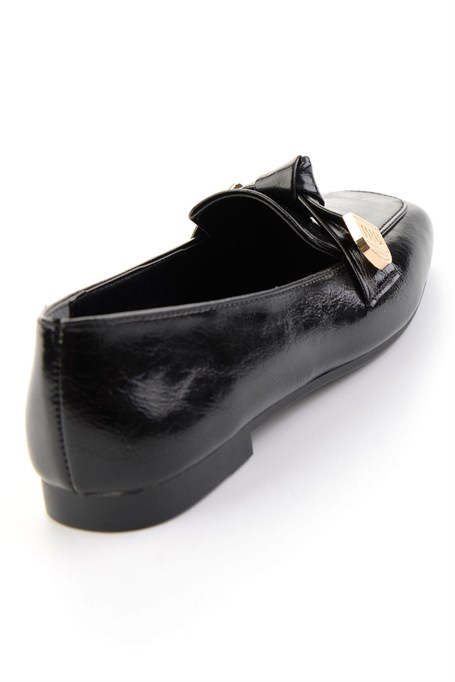 Siyah  Kadın Loafer Ayakkabı K01641022442