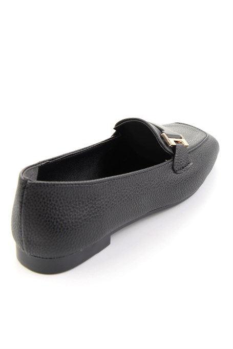 Siyah  Kadın Loafer Ayakkabı K01641022709