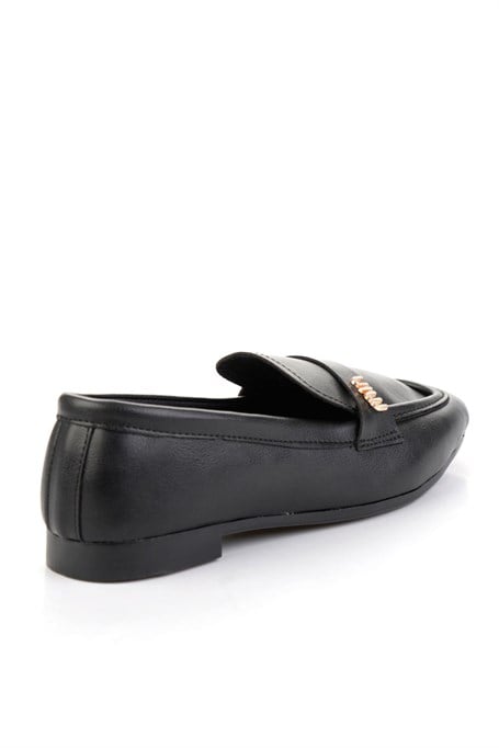 Siyah  Kadın Loafer Ayakkabı K01688011609