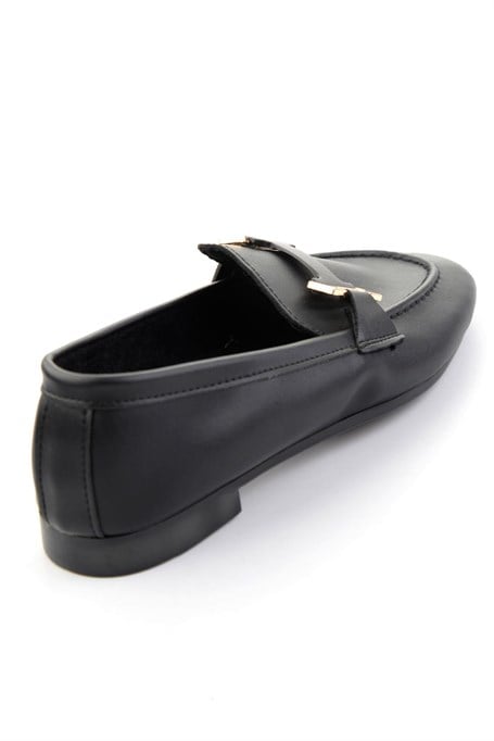Siyah  Kadın Loafer Ayakkabı K01688012209