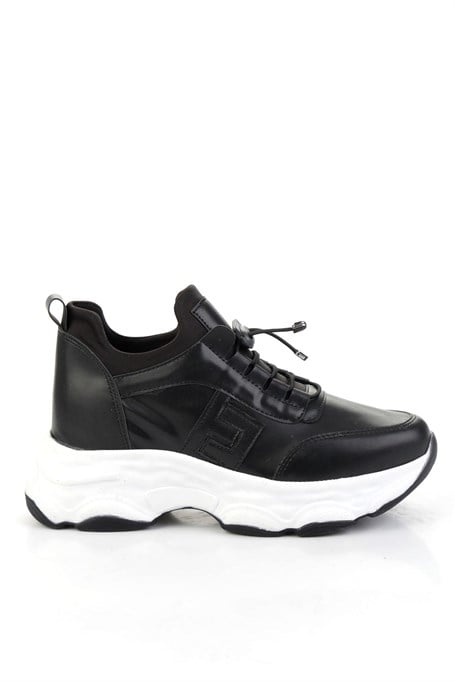 Siyah  Kadın Sneaker K01093400409