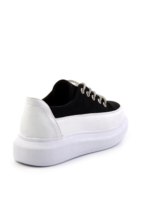 Siyah  Kadın Sneaker K01179222237
