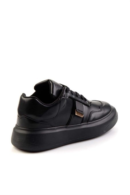 Siyah  Kadın Sneaker K01212120009