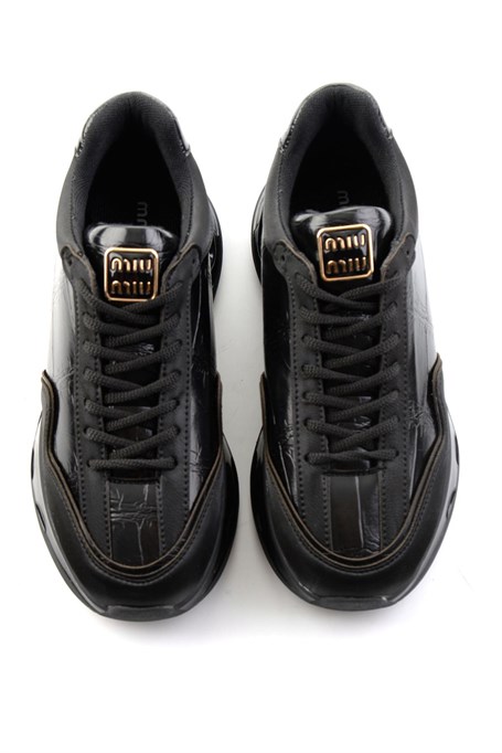 Siyah  Kadın Sneaker K01228092109