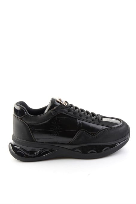 Siyah  Kadın Sneaker K01228092109