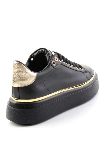 Siyah  Kadın Sneaker K01234050609