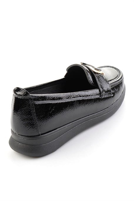 Siyah Kırışık Rugan  Kadın Loafer Ayakkabı K01536105912