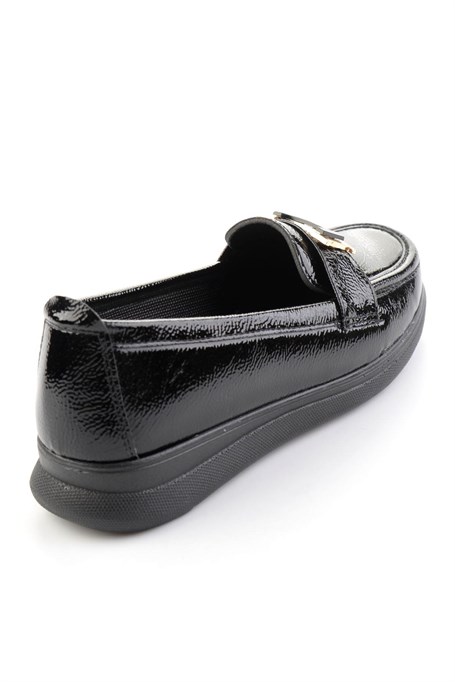 Siyah Kırışık Rugan  Kadın Loafer Ayakkabı K01536105912