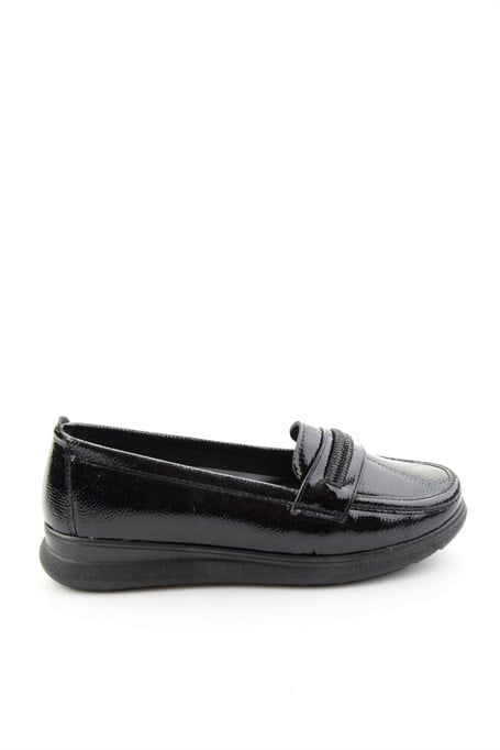 Siyah Kırışık Rugan  Kadın Loafer Ayakkabı K01536105812
