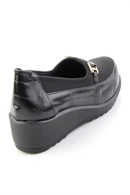 Siyah Kroko Hakiki Deri Kadın Loafer Ayakkabı K01586061103