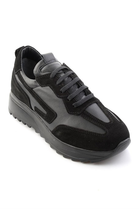 Siyah Süet  Kadın Sneaker K01854014102