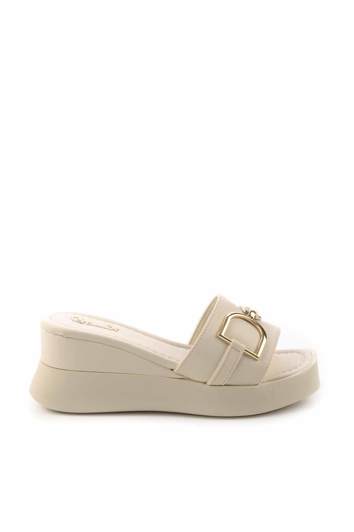 Bej  Kadın Terlik K04823300609