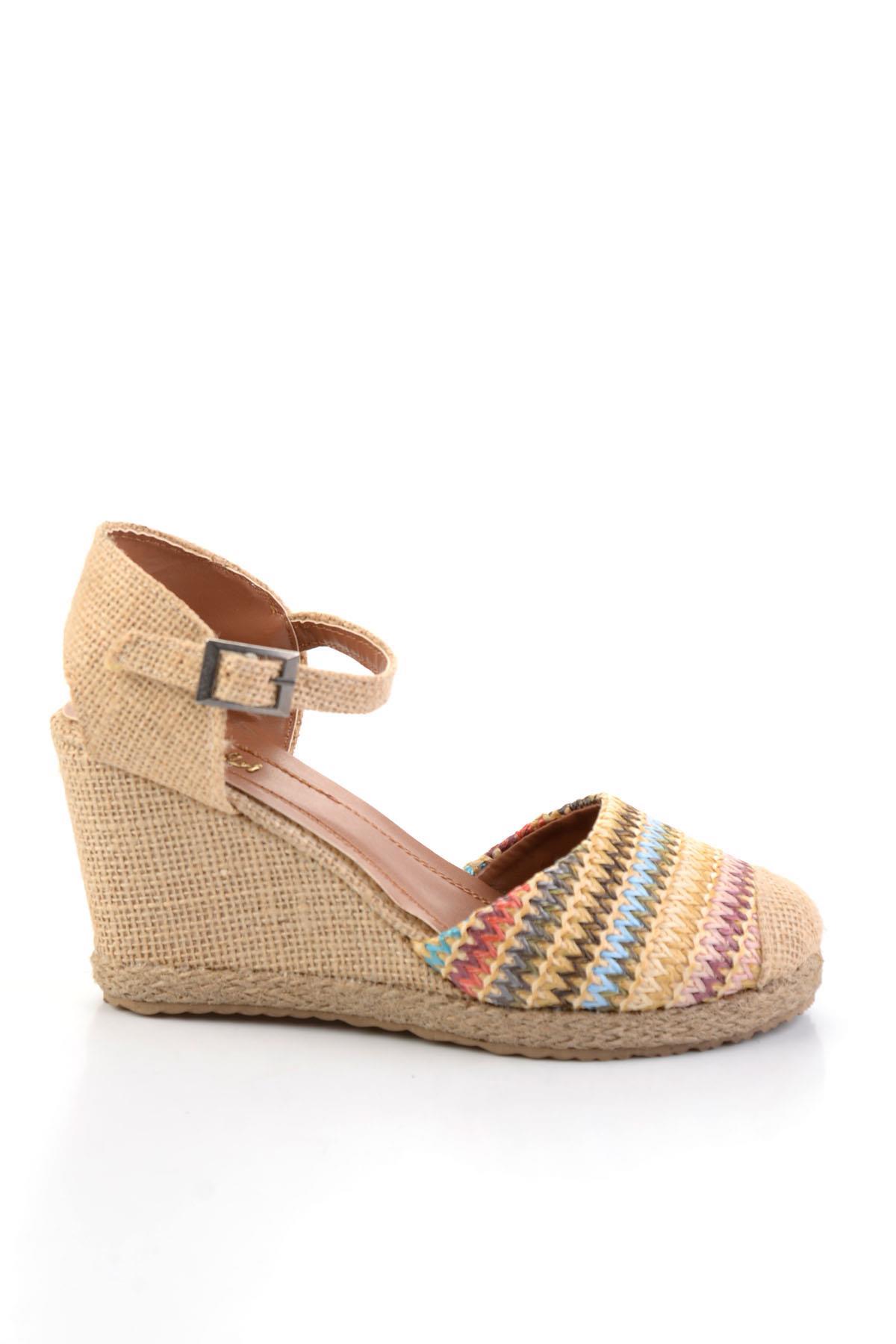 Çok Renkli  Kadın Dolgu Topuklu Ayakkabı K01874055565