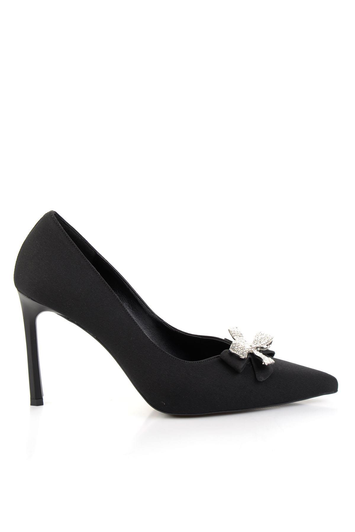 Mat Siyah  Kadın Klasik Topuklu Ayakkabı K01565016138