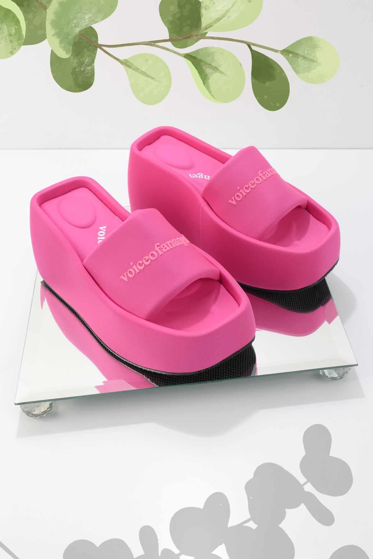Pembe  Kadın Terlik K04321038204