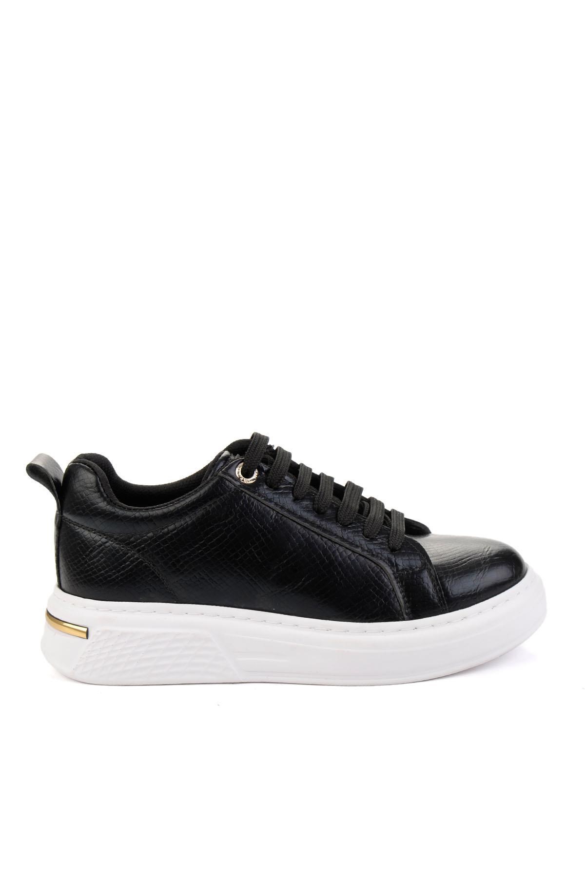 Siyah Beyaz  Kadın Sneaker K01377024107