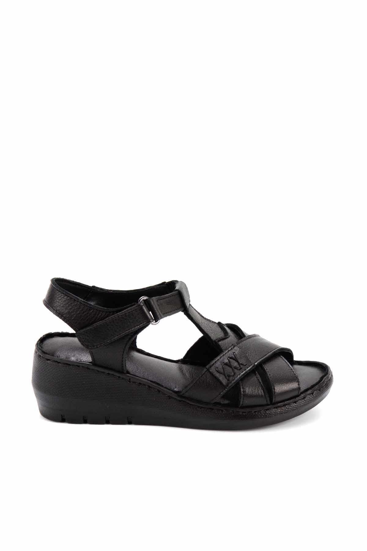 Siyah Hakiki Deri Kadın Sandalet K05275111103