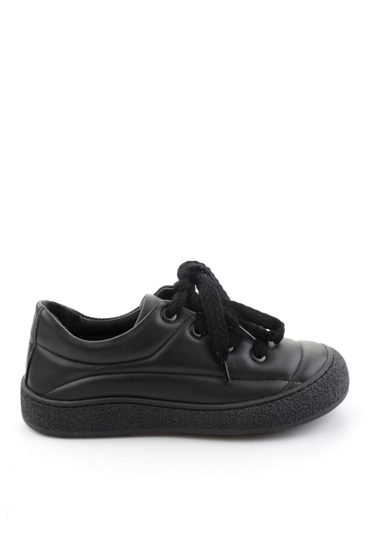 Siyah Hakiki Deri Kadın Sneaker K01331780903
