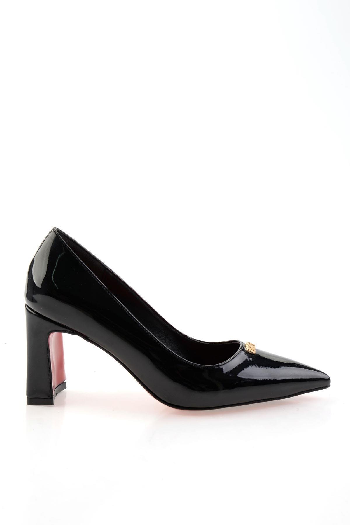 Siyah  Kadın Klasik Topuklu Ayakkabı K01231461898