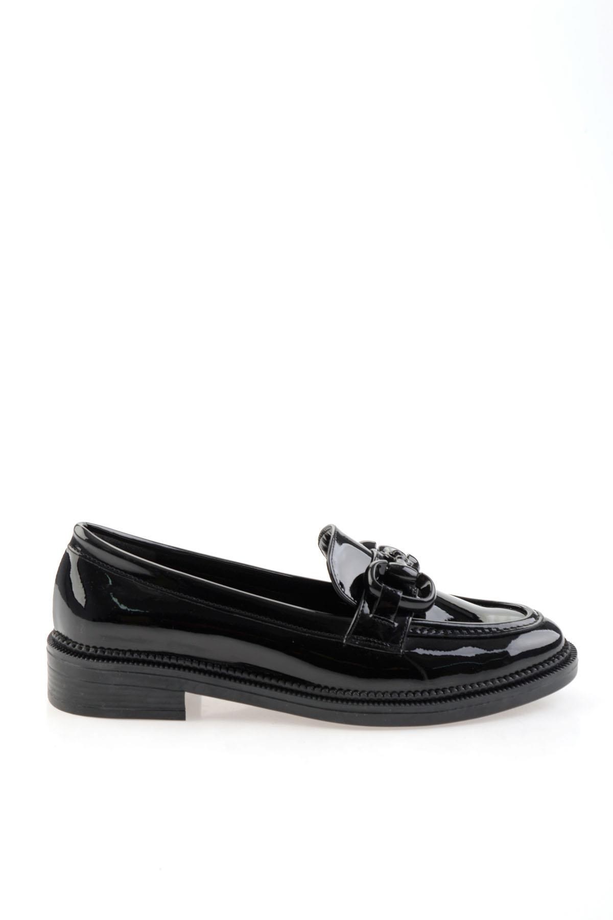 Siyah  Kadın Loafer Ayakkabı K01216401398