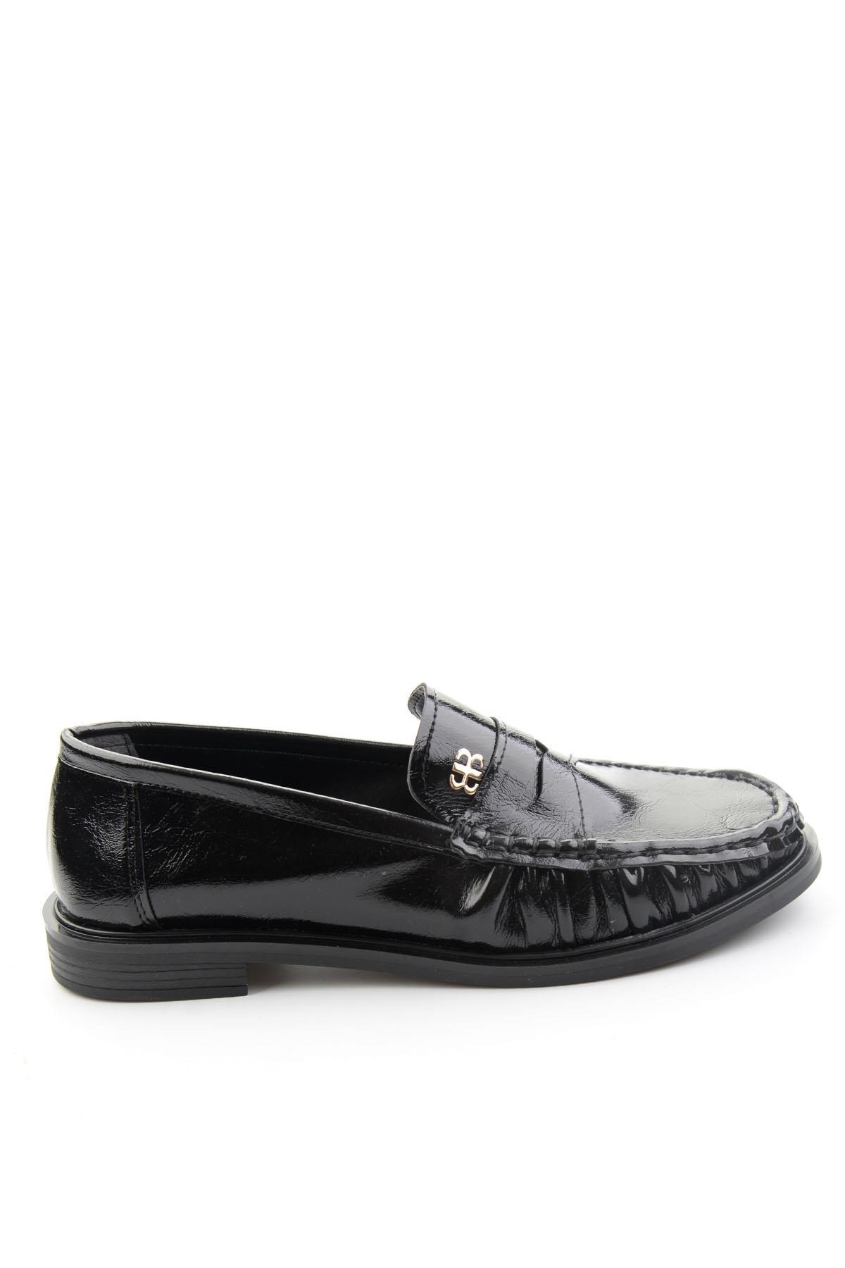 Siyah  Kadın Loafer Ayakkabı K01503728342