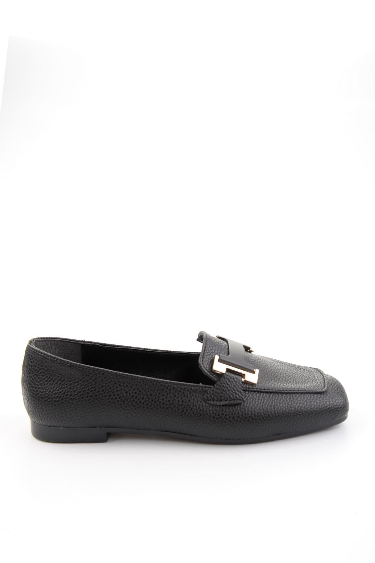 Siyah  Kadın Loafer Ayakkabı K01641022709