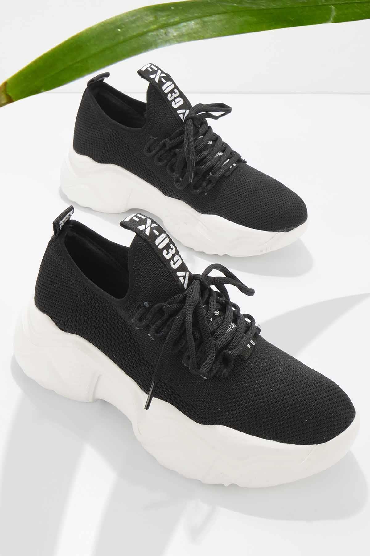Siyah  Kadın Sneaker K01122000282
